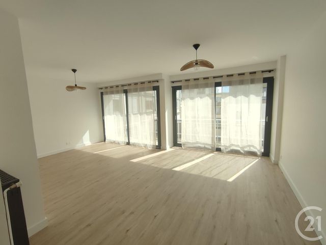 Appartement F5 à vendre - 5 pièces - 100.8 m2 - LORIENT - 56 - BRETAGNE - Century 21 Immobilier Diffusion