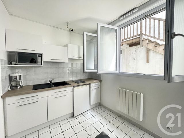 Appartement F1 à louer - 1 pièce - 15.0 m2 - LANESTER - 56 - BRETAGNE - Century 21 Immobilier Diffusion